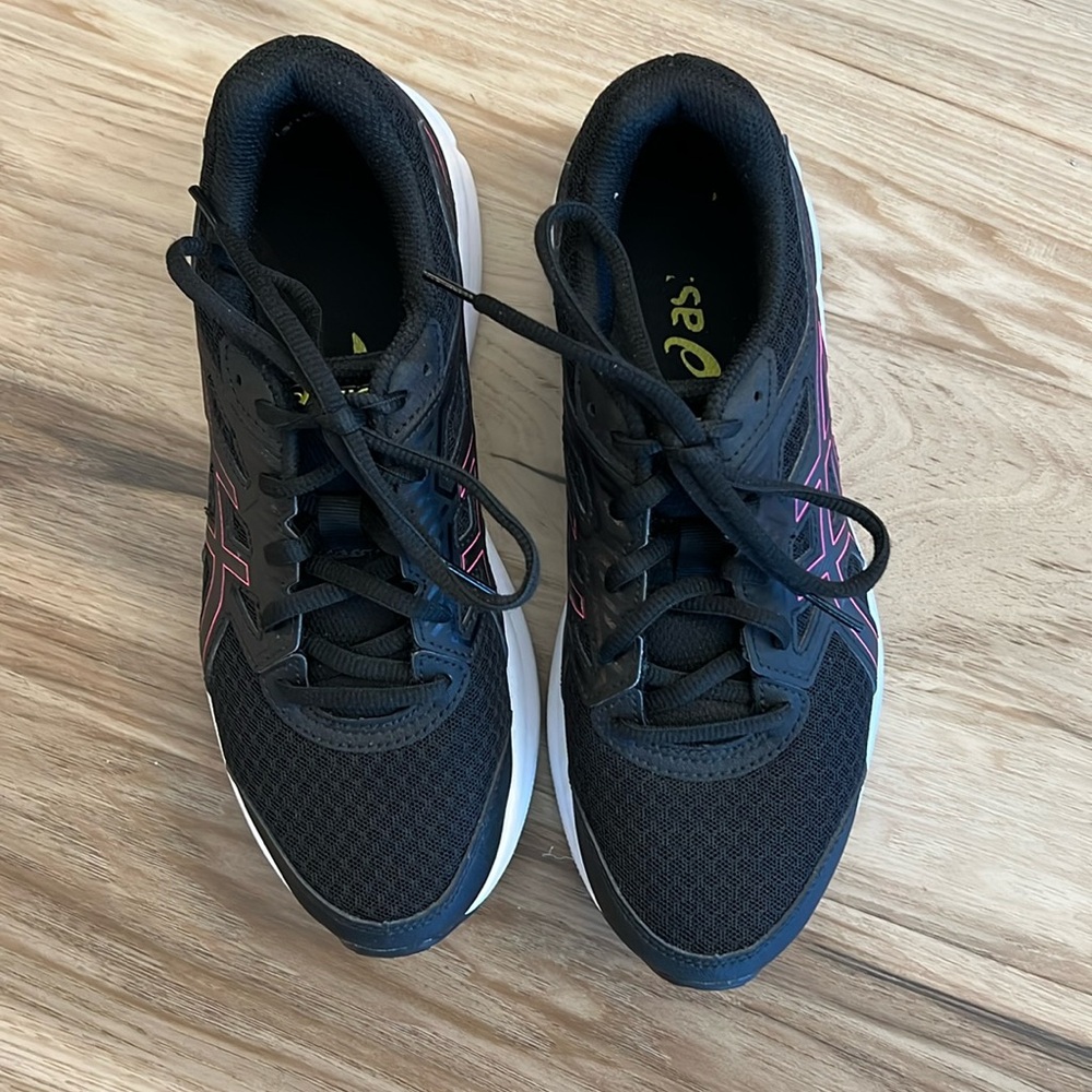 ASICS Women’s sneakers
